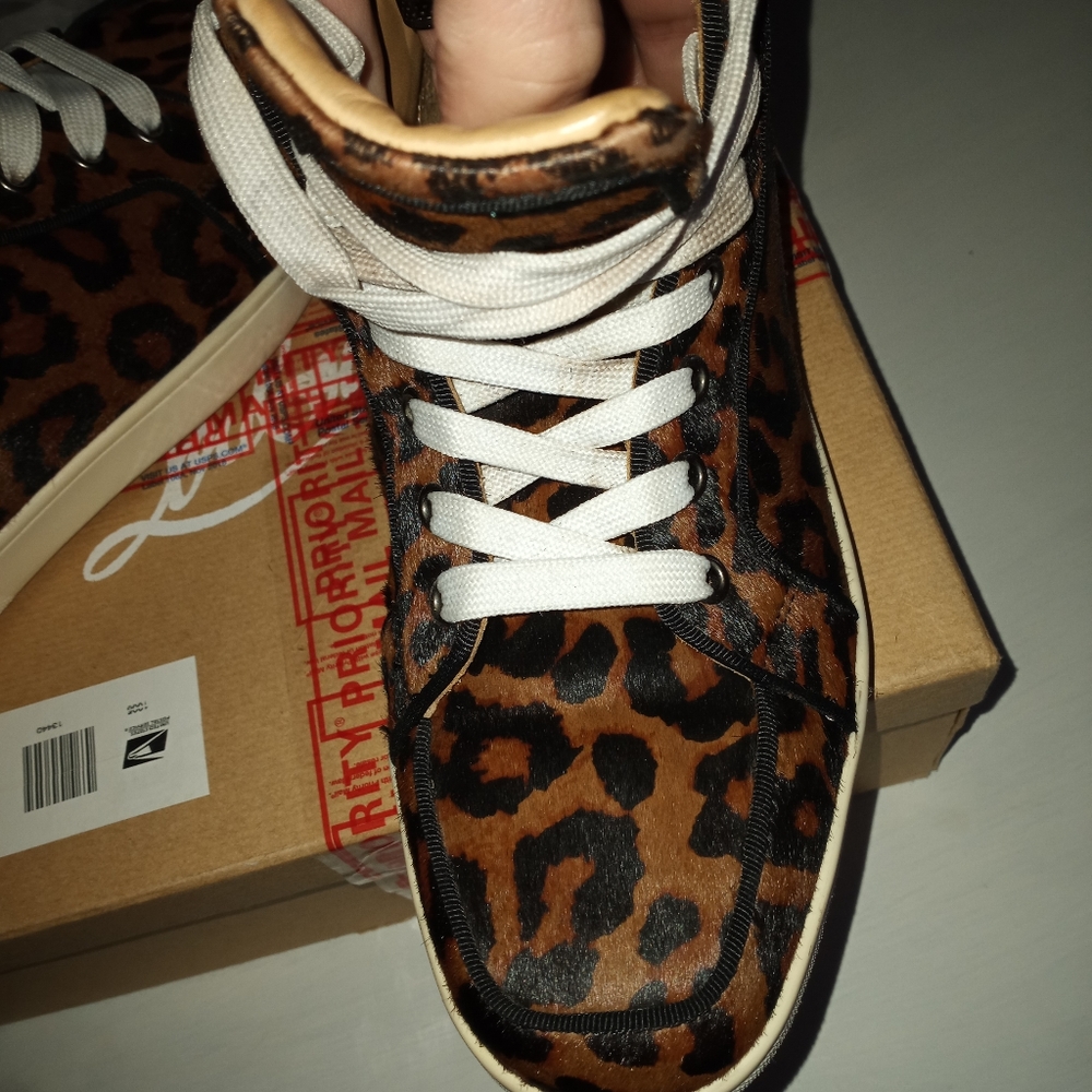 Rare Christian Louboutin red bottoms 41 - Picture 2 of 5